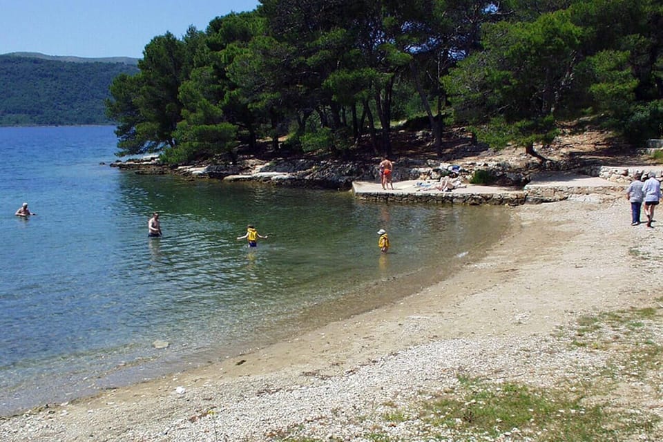 Nearby beaches