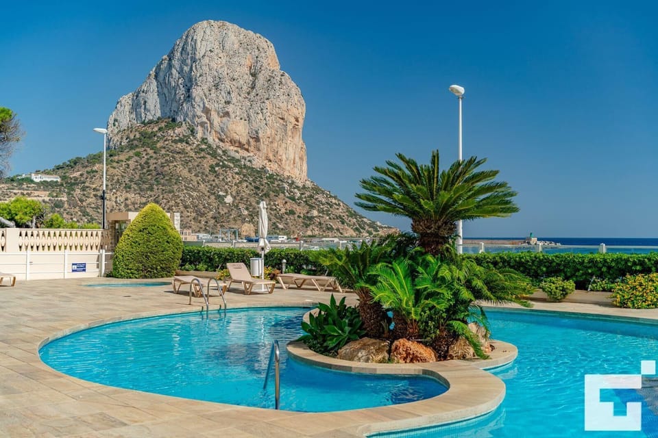 Communal swimming pool