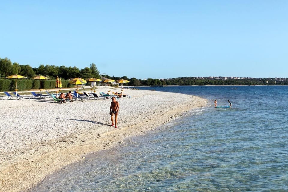 Nearby beaches