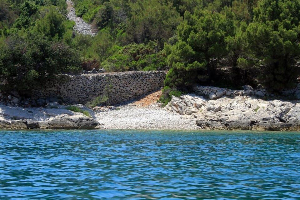 Nearby beaches