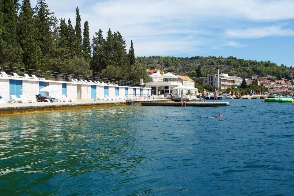 Nearby beaches