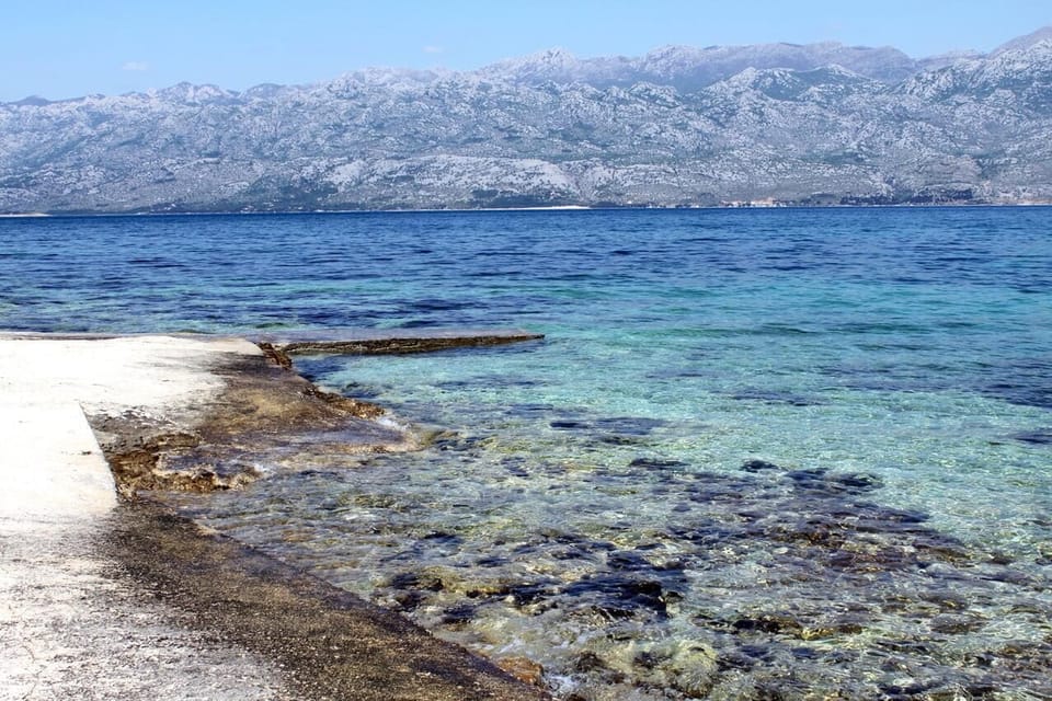 Nearby beaches