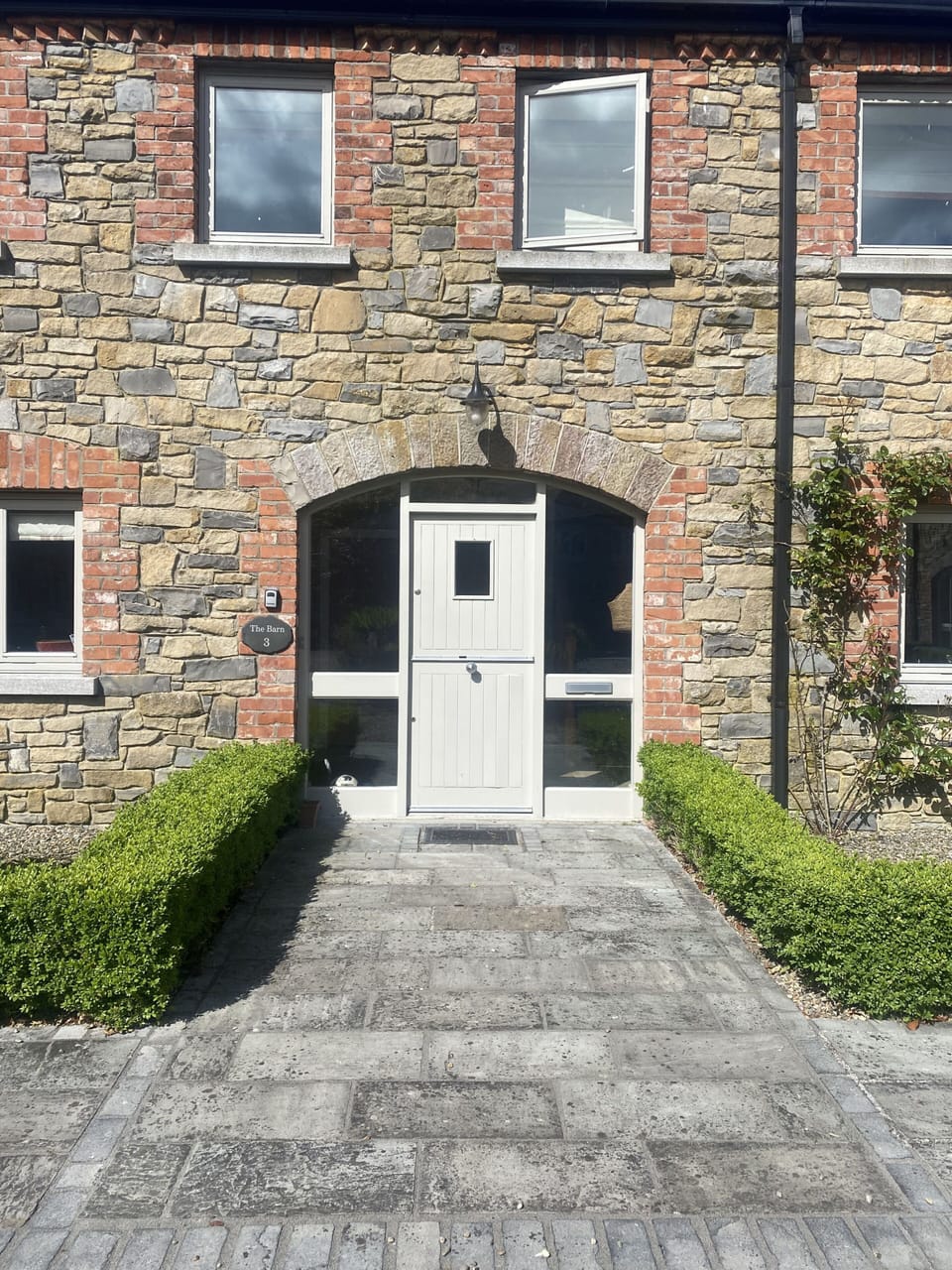 Outside view of The Barn at Decoy Country Cottages
