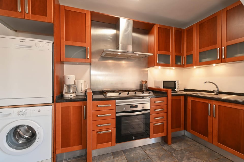 Open kitchen