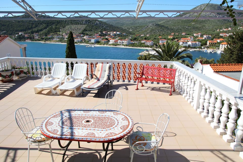 Terrace 1