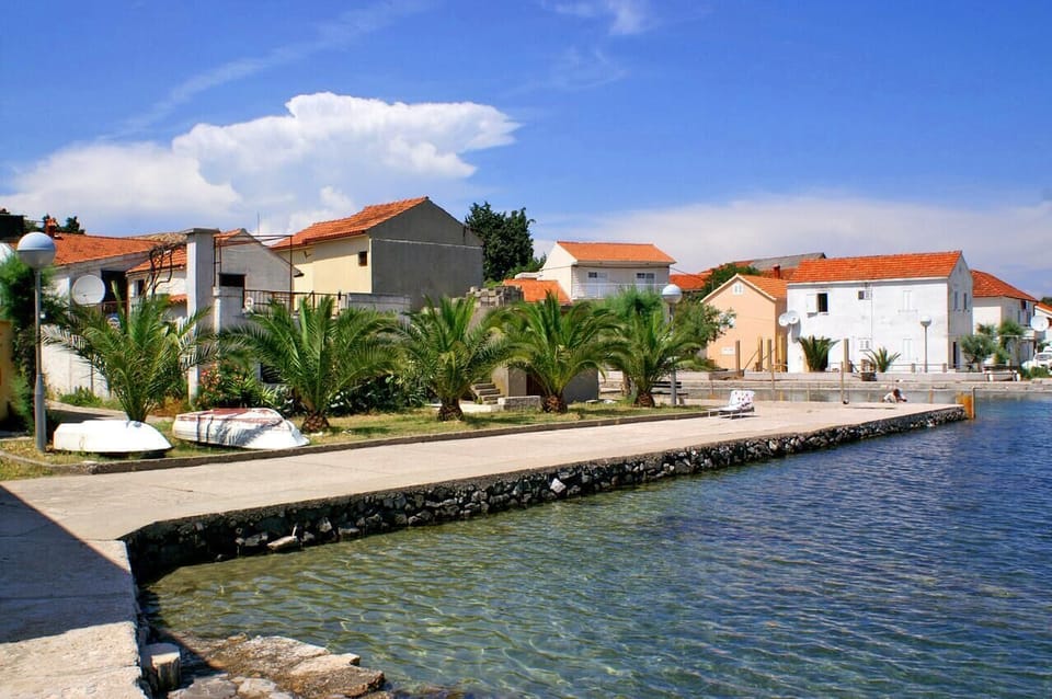 Nearby beaches