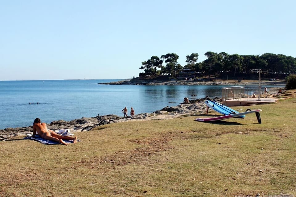 Nearby beaches