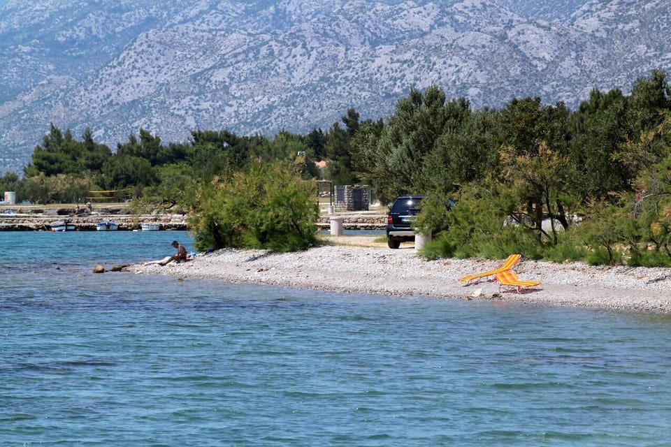 Nearby beaches