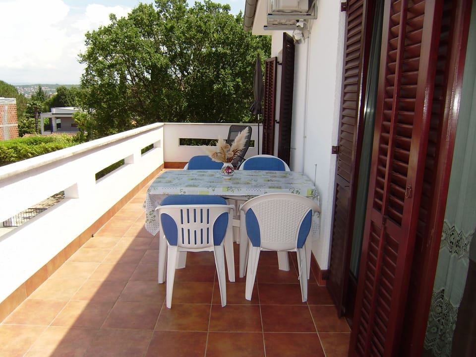 Terrace 1