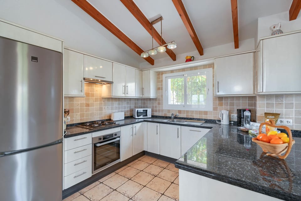 Open kitchen