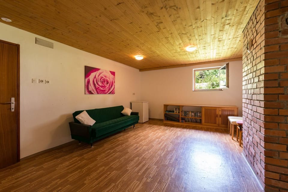Chalet Vista - gym room