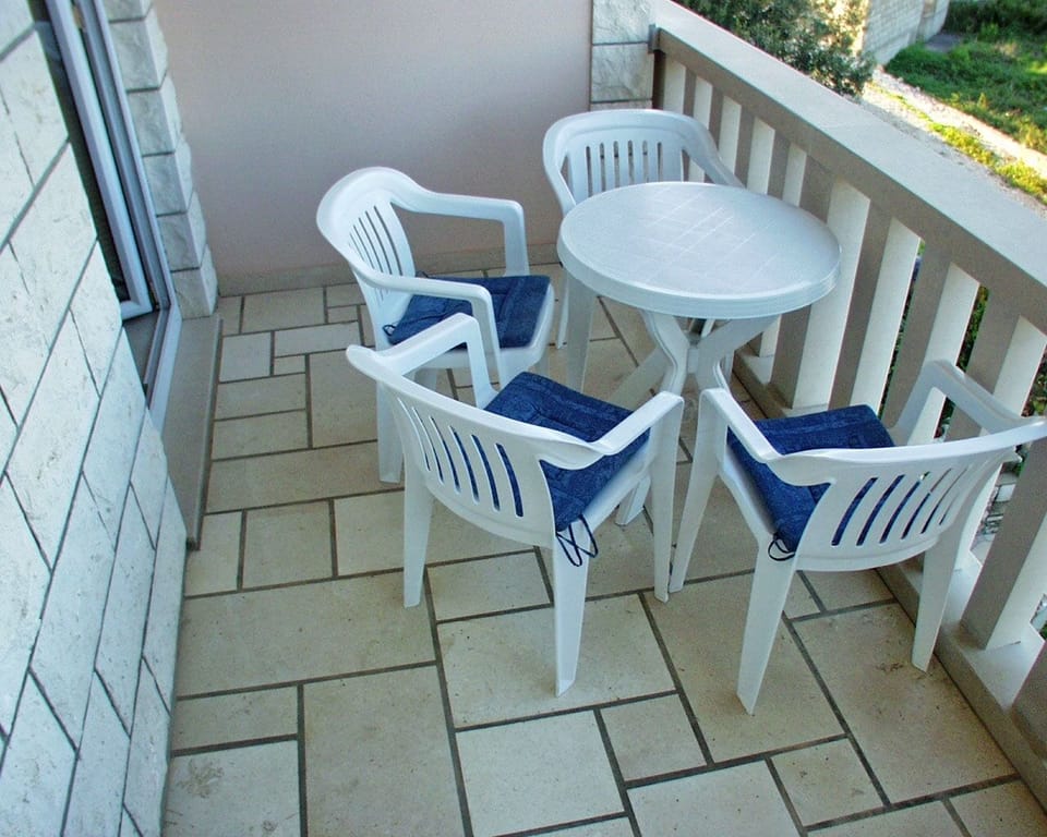Terrace 2