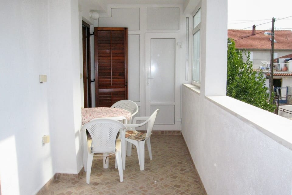 Terrace 2