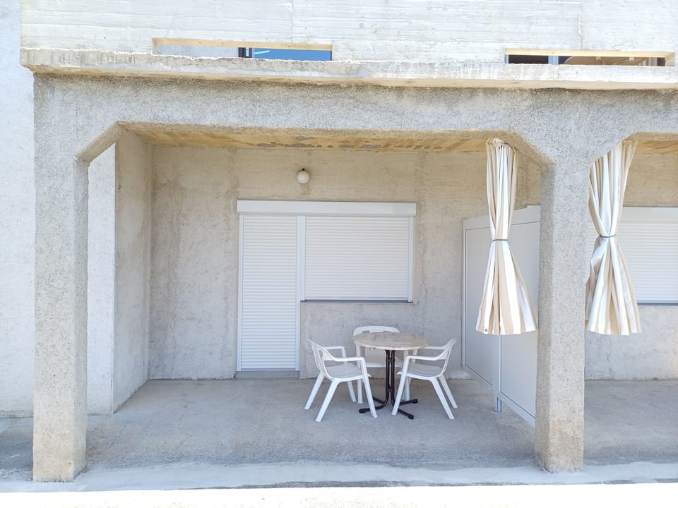 Terrace 1