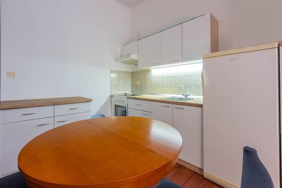 Kitchen 3