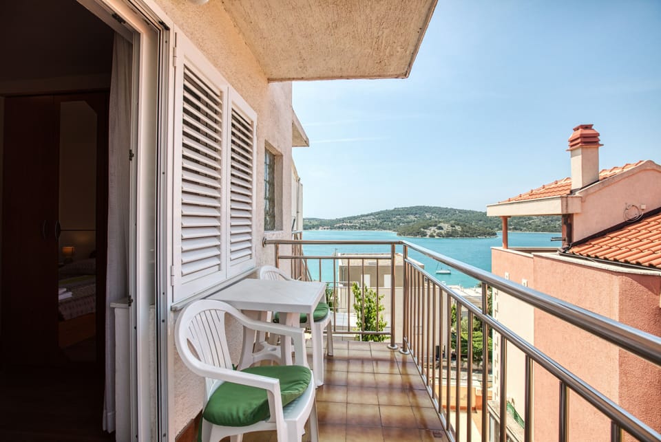 Balcony 1