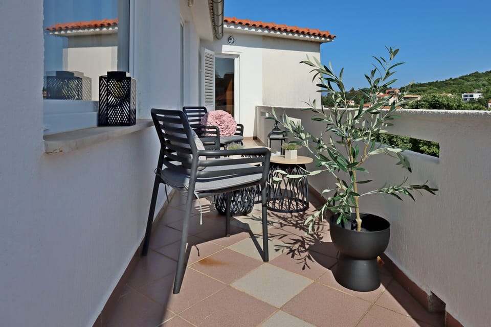 Terrace 2