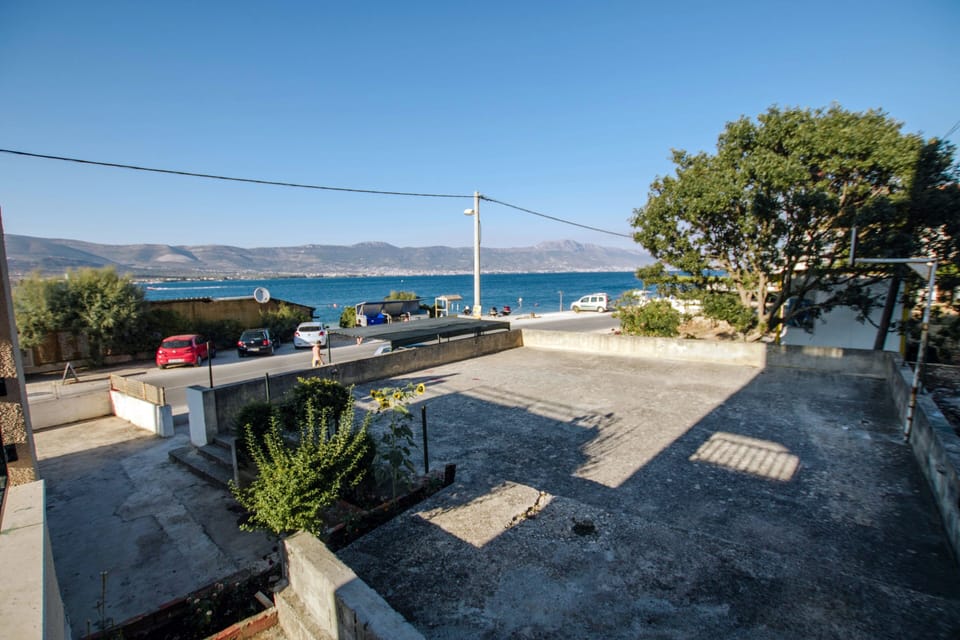 Terrace 2