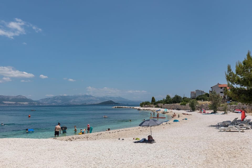 Surroundings [summer] (1-5 km)