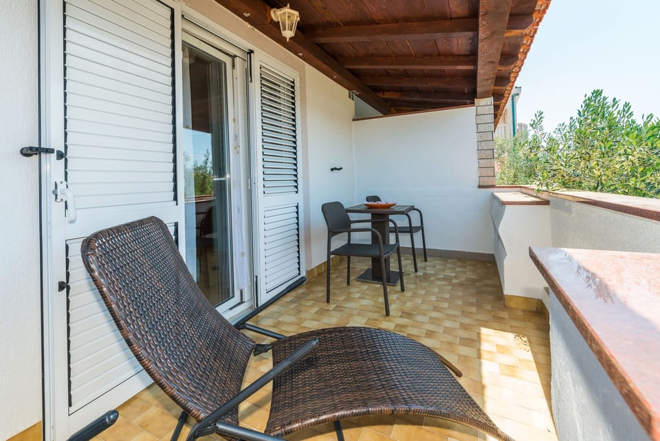 Terrace 1