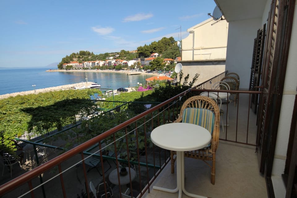 Balcony 2