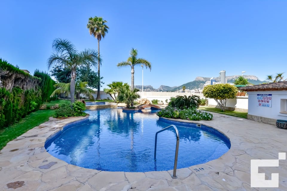 Communal swimming pool