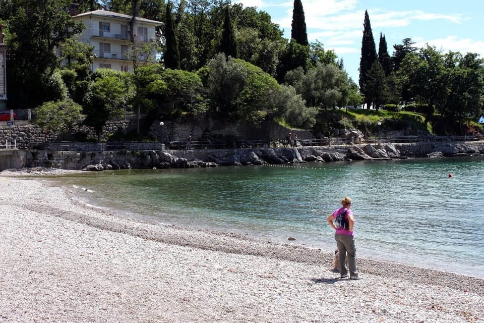 Nearby beaches
