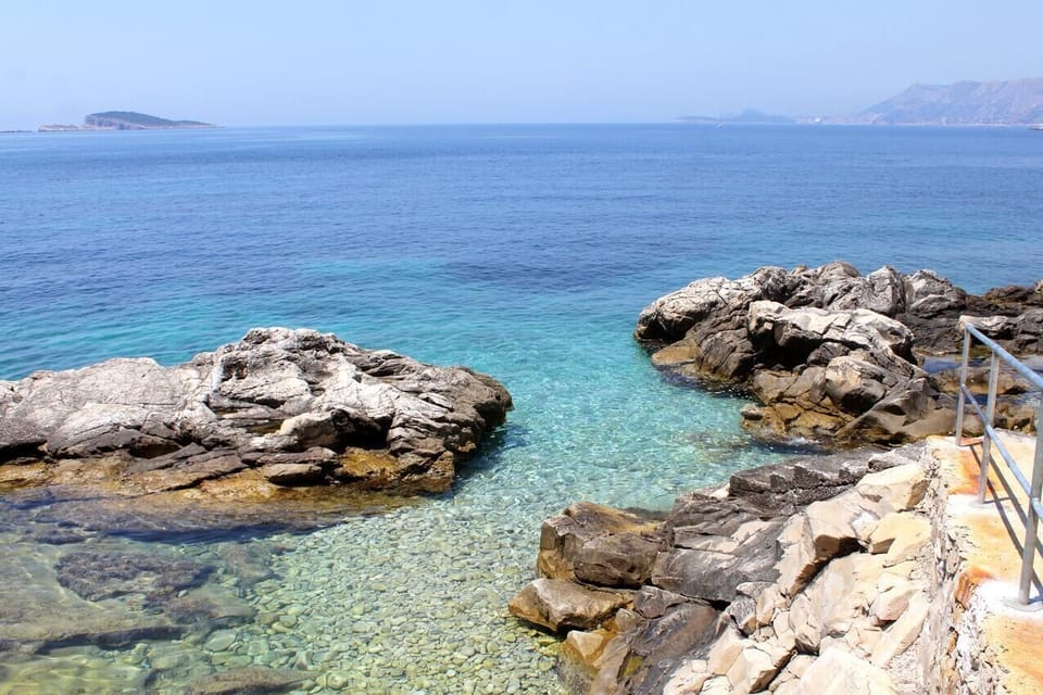 Nearby beaches