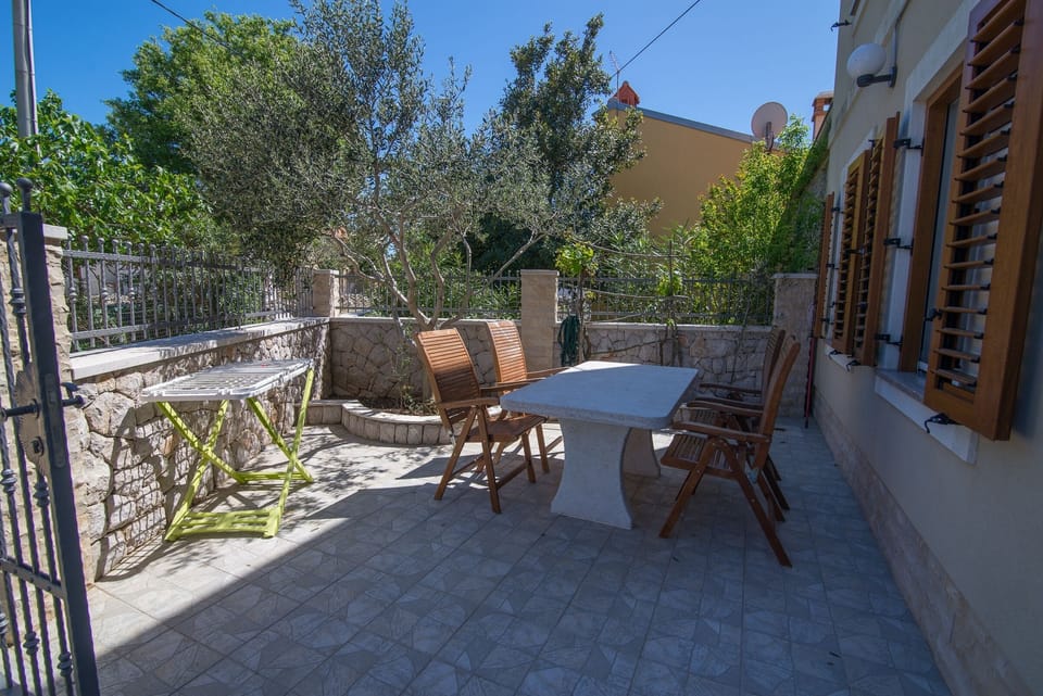 Terrace 1