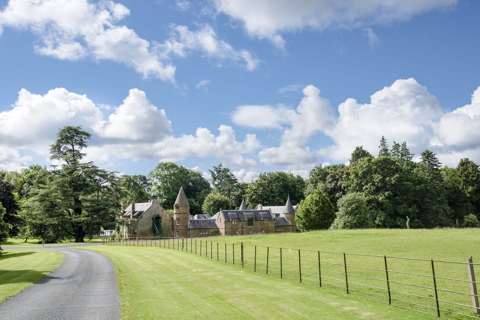 Monteviot Stables West - paddocks surrounding the house