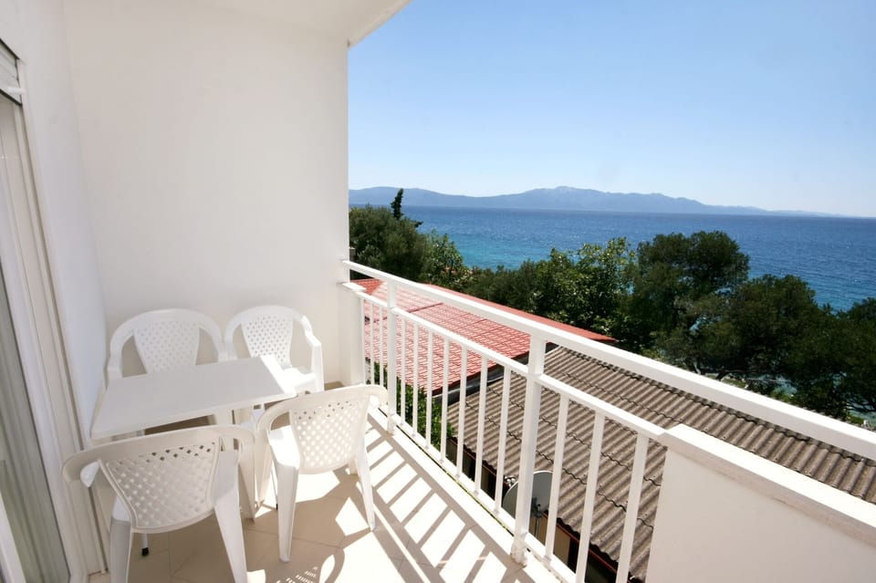 Balcony 1