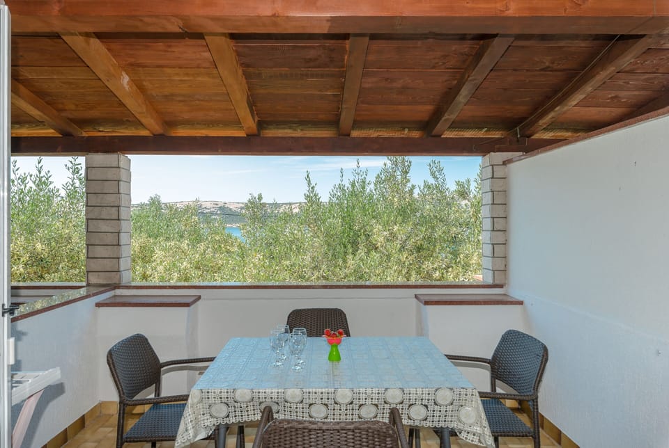 Terrace 2