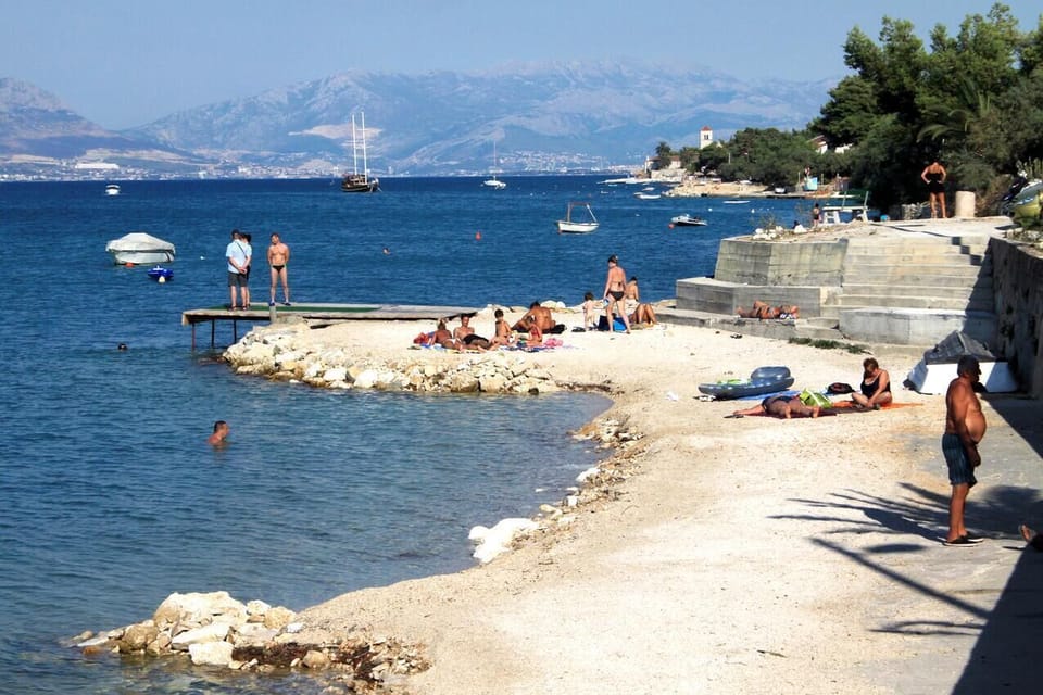 Nearby beaches