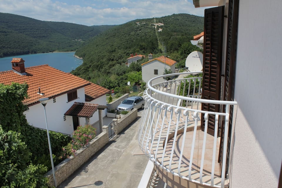Balcony 2