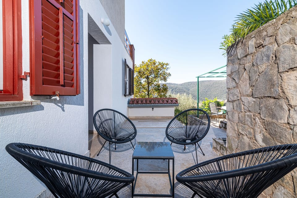 Terrace 2