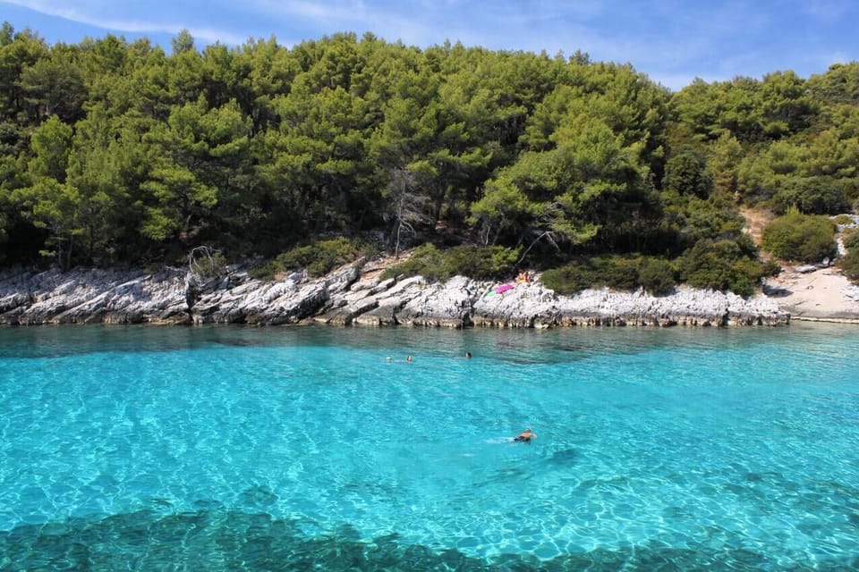 Nearby beaches