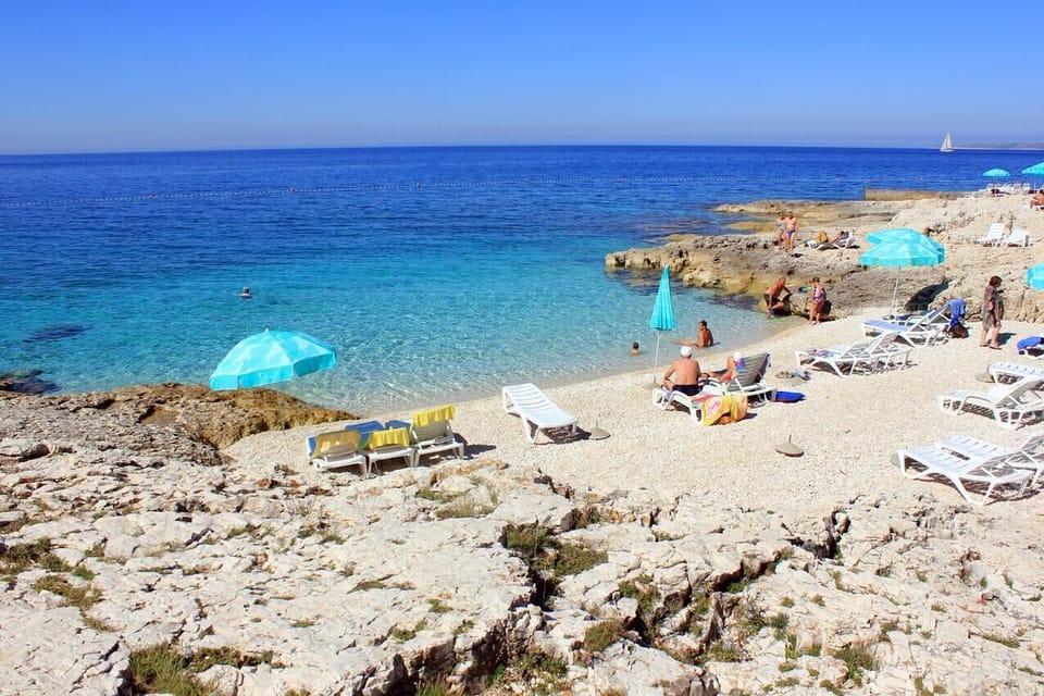 Nearby beaches