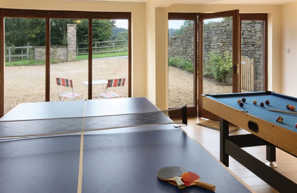 Use of a shared games room with table tennis and pool tables