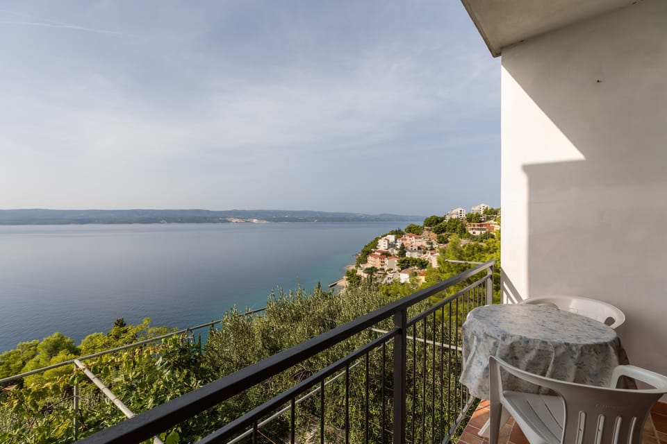 Balcony 2