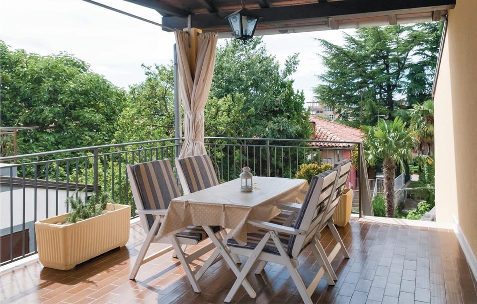 balcony-terrace