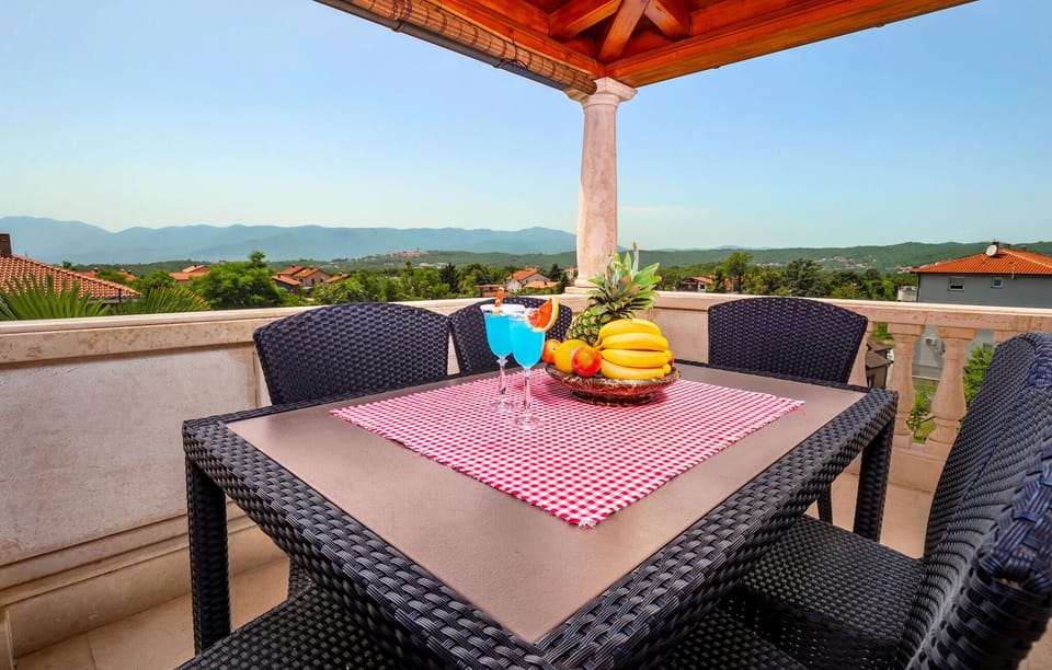 balcony-terrace