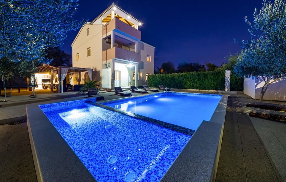 pool