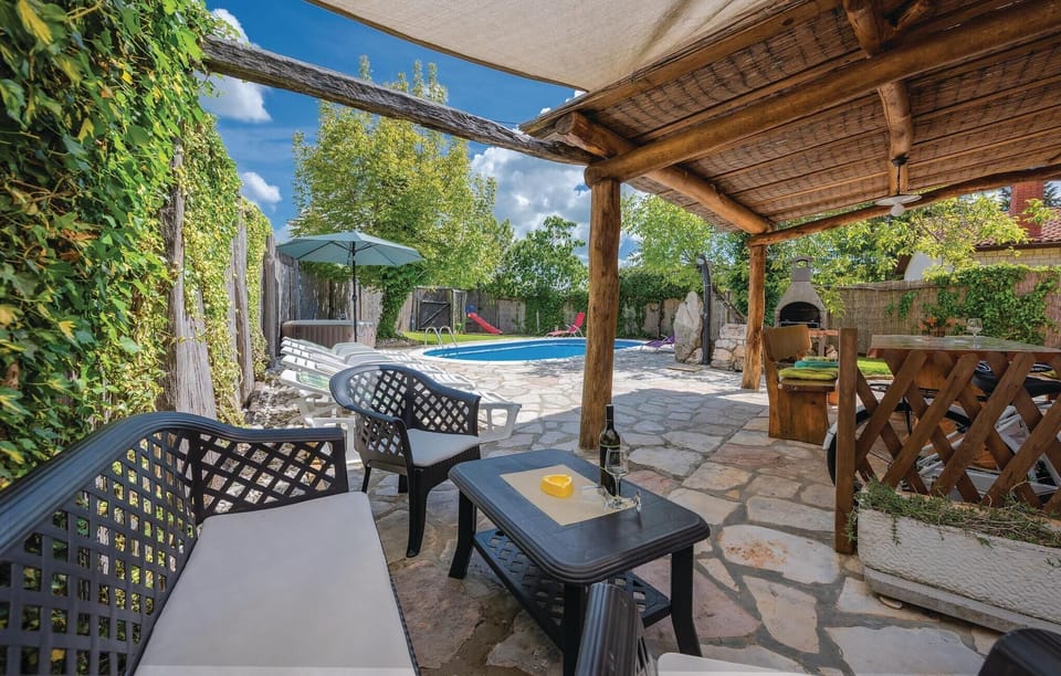 balcony-terrace