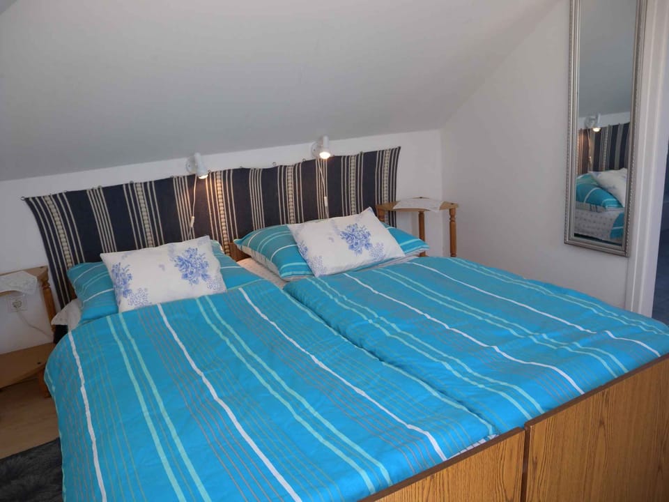living/bedroom