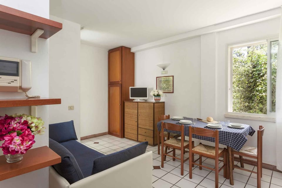 living/bedroom