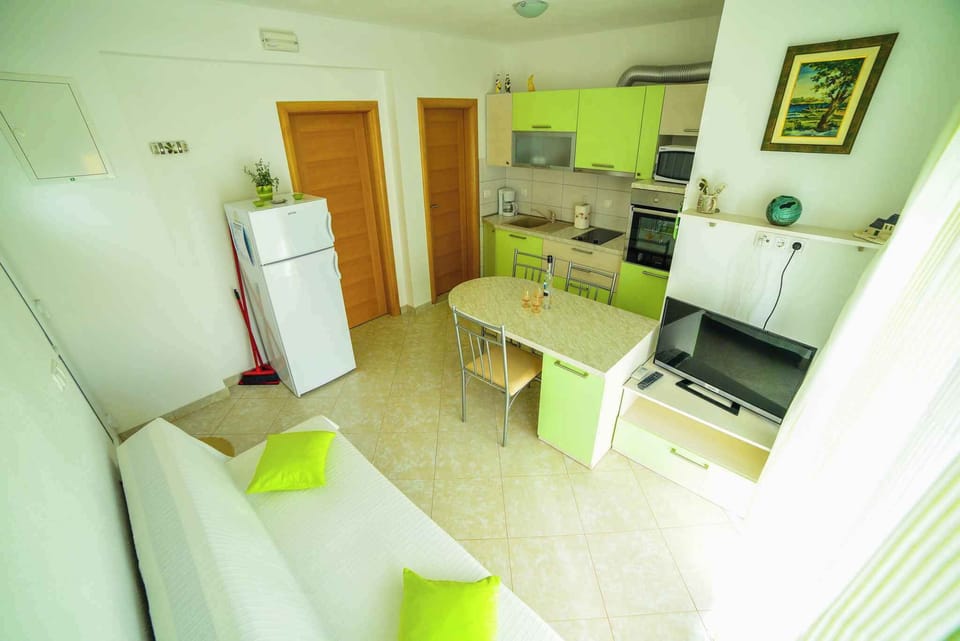 living/bedroom
