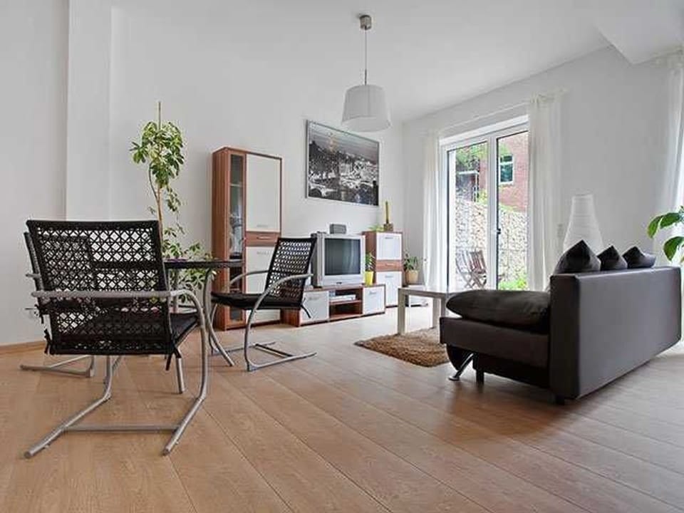 Vacation Rental at Blumenstraße 81 - Vacation Rental at Blumenstraße 81 (right, small) Apartment in Erfurt