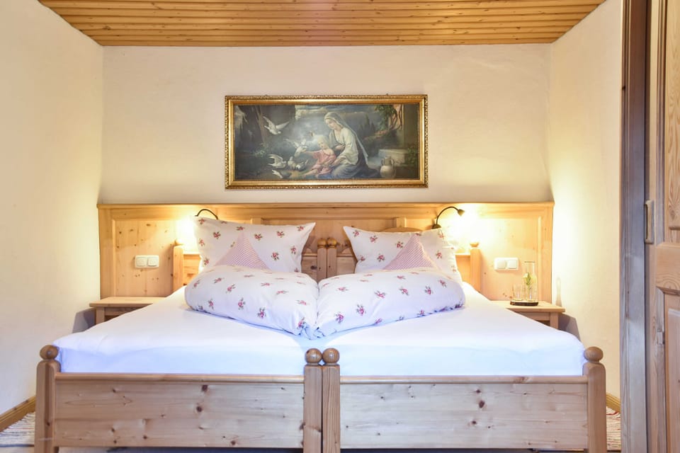 Vacation apartment Dorfplatz - Moarhof Guesthouse Farm Stay in Tegernsee