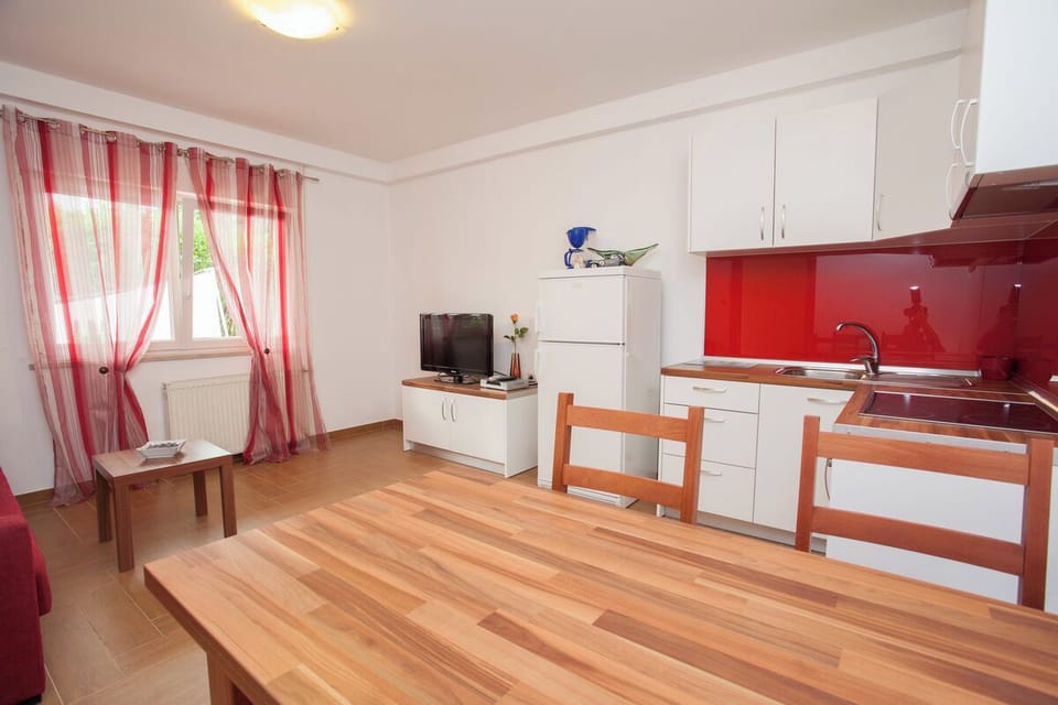 living/bedroom
