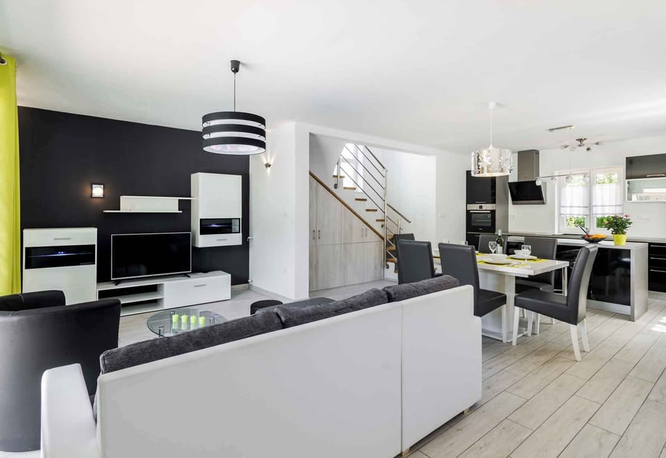 living/bedroom